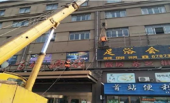金沙安装较高的门店招牌有什么好的方法？